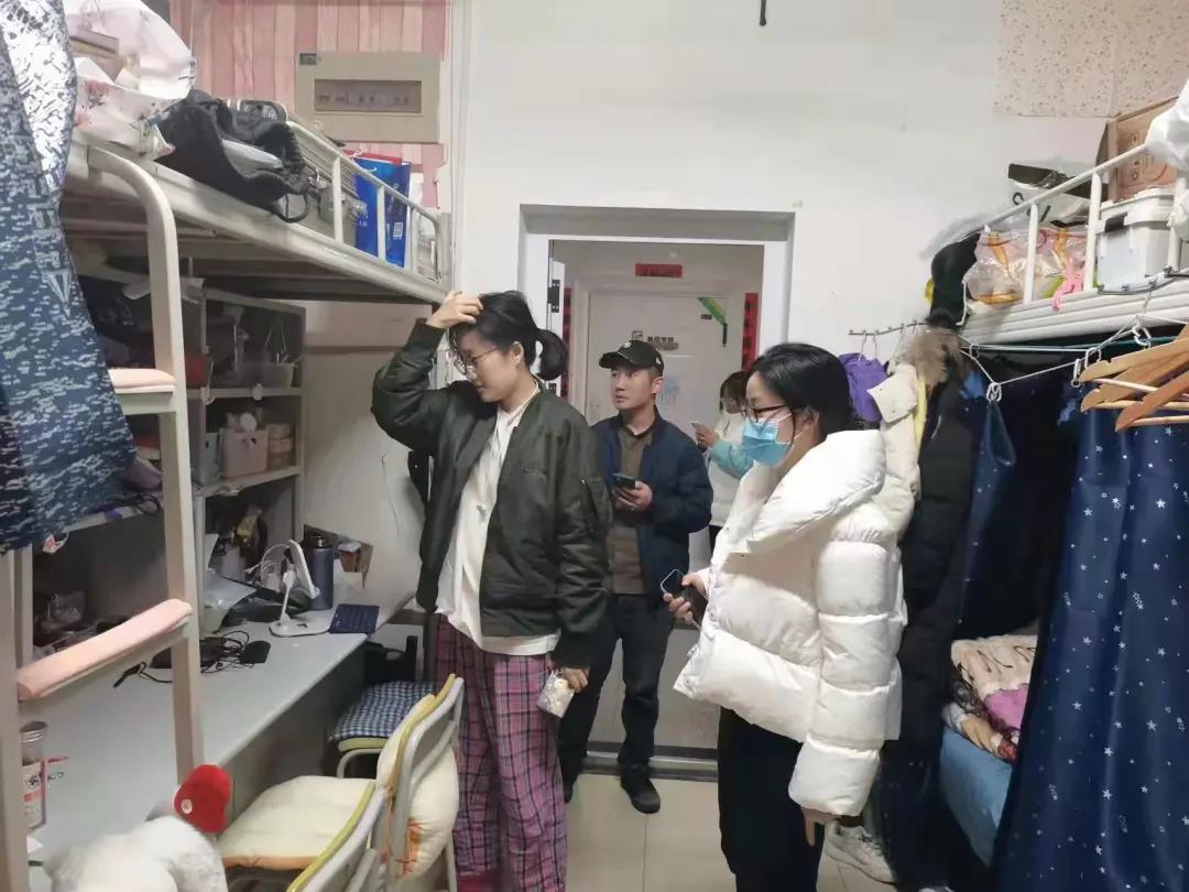党总支书记传达大小单双稳赚正式成为那